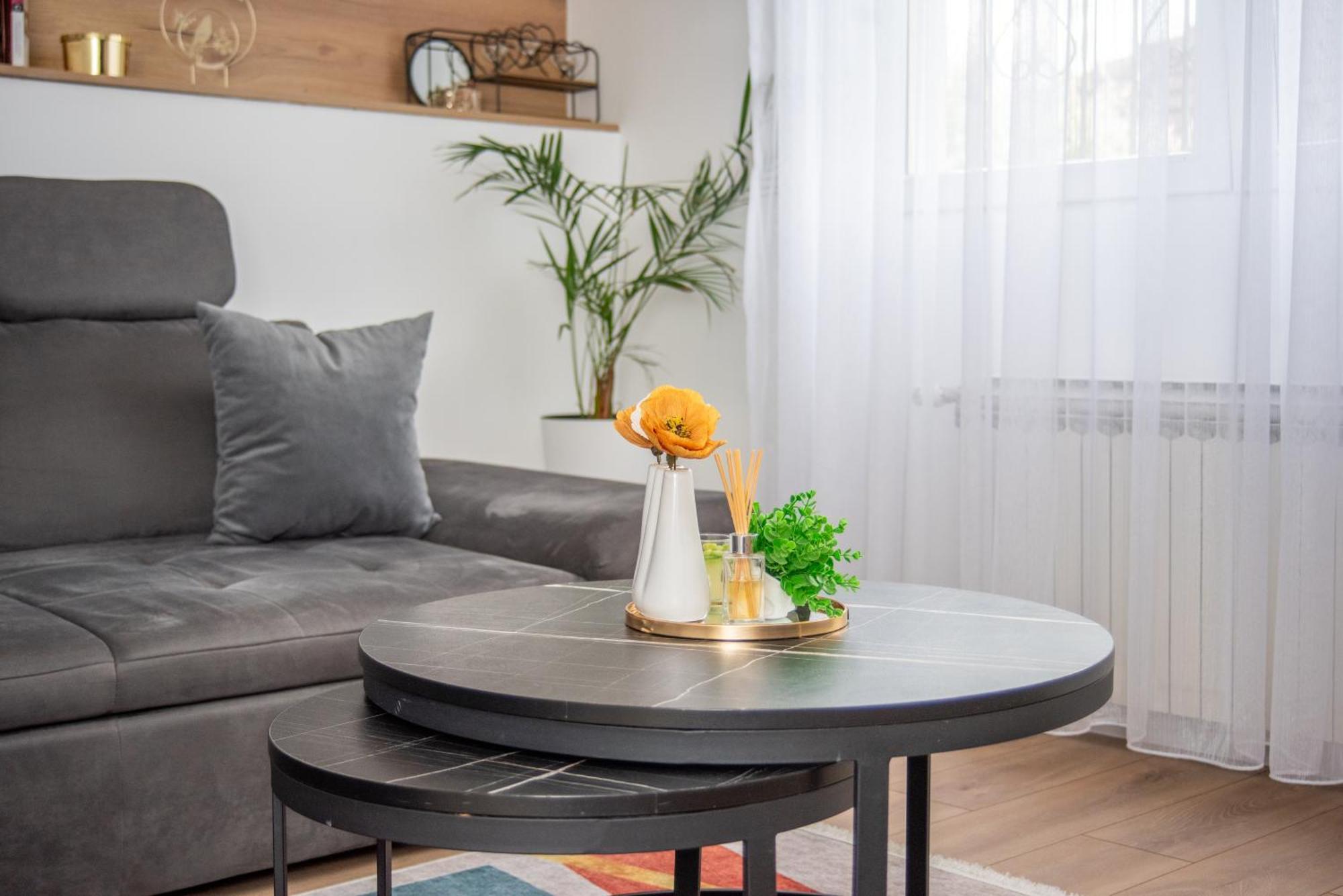 Apartment Mey SJJ Buitenkant foto